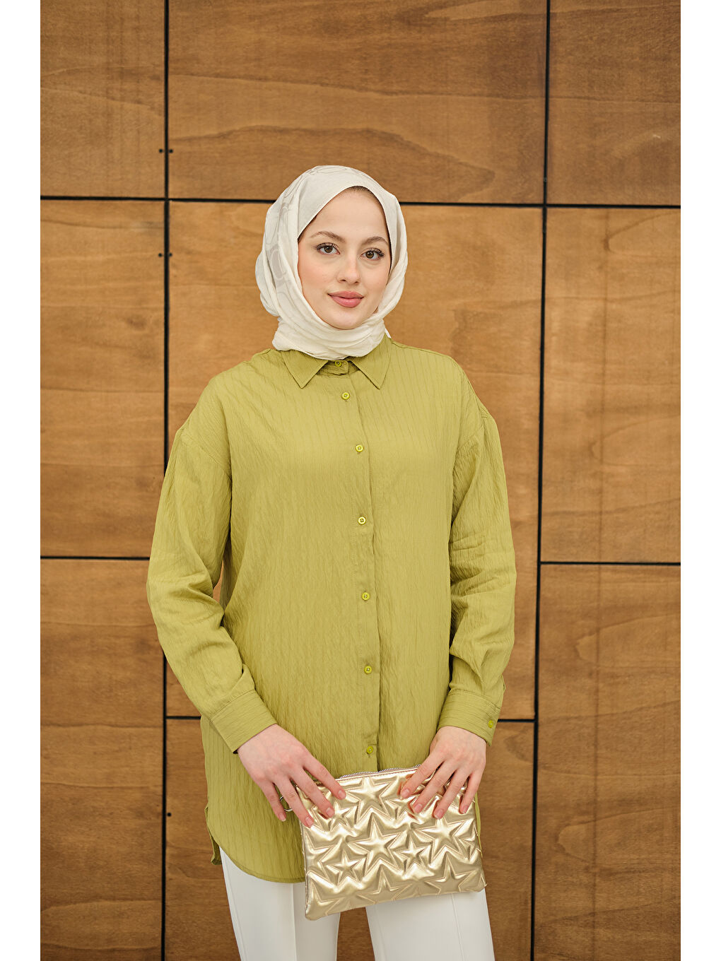 Kadın Krinkıl Kumaş Düğme Detay Gömlek Yağ Yeşil-3