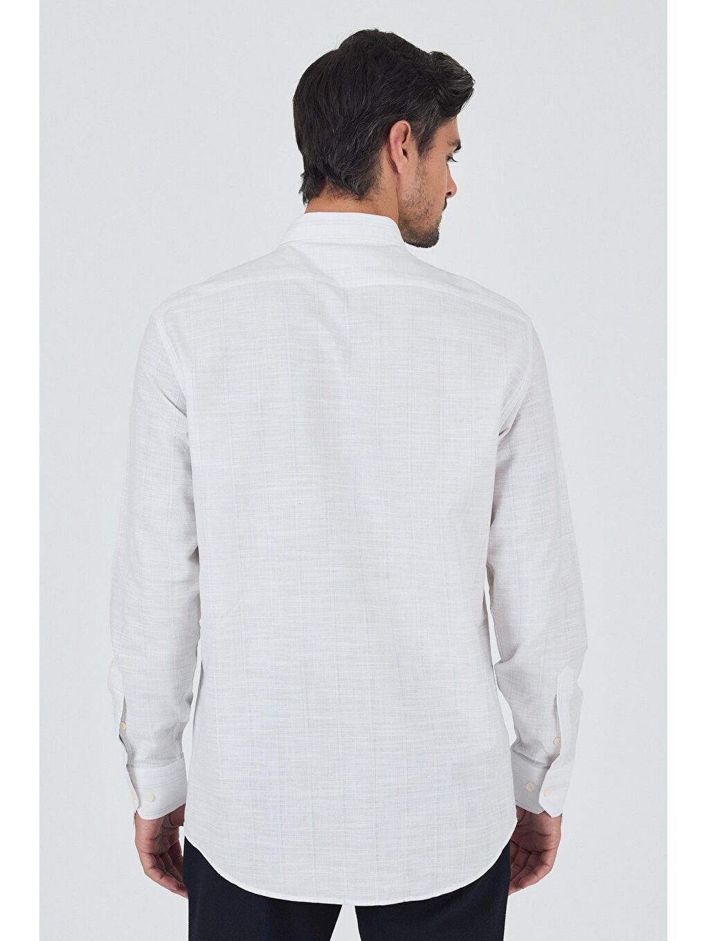 Beyaz Uzun Kol Çizgili Desen Düğmeli Yaka Cepli Classic Comfort Fit %100 Pamuk Gömlek 1004250189-4