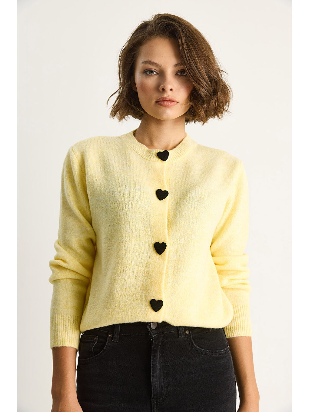 Sarı Kadın Kalp Düğmeli Triko Hırka-2