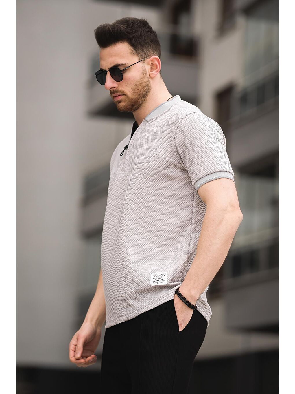 Gri Petek Desen Fermuarlı Kolej Yaka Erkek Tişört-1