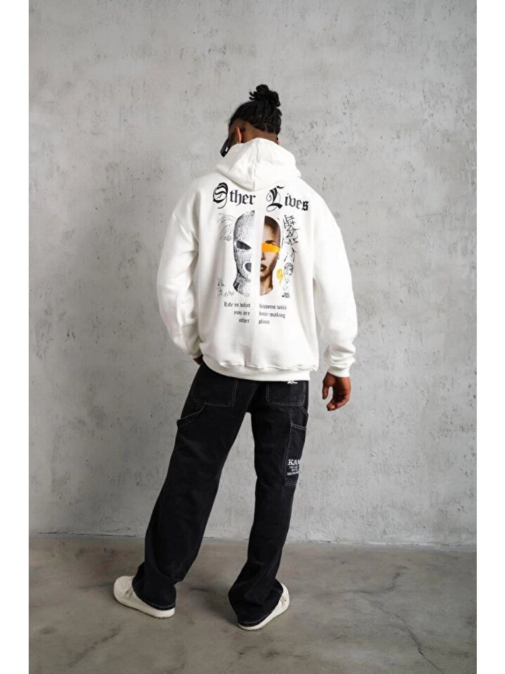 Oversize Üç İplik Şardonlu Kapüşonlu Sweatshirt – Beyaz “Other Lives” Ön Ve Arka Baskılı, Kanguru Ce-3