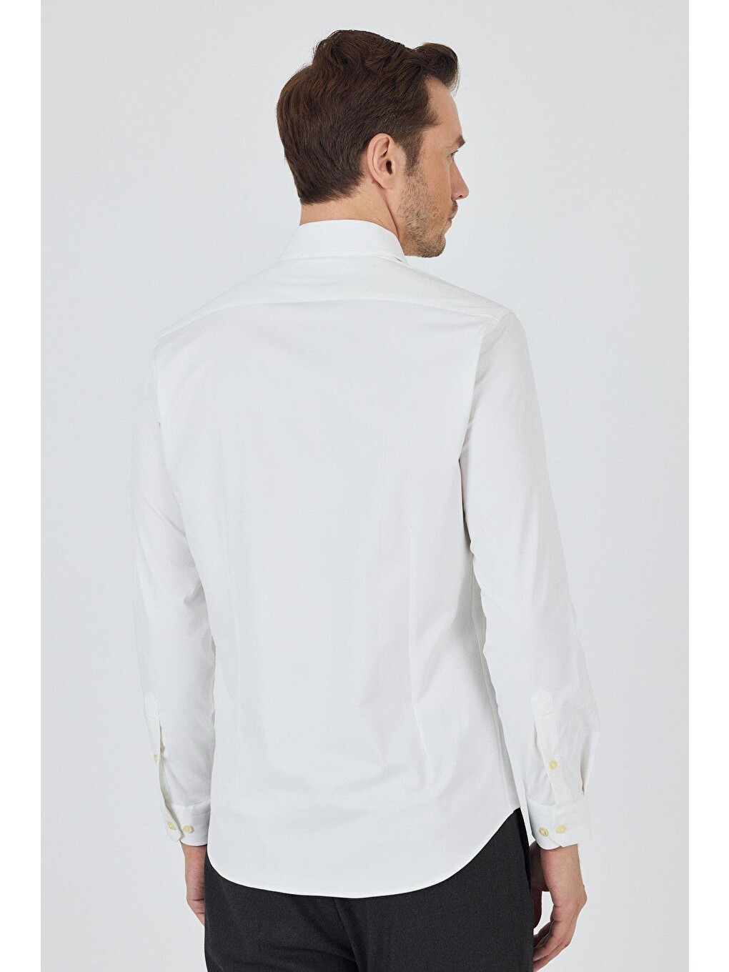 Kahverengi Uzun Kol Düz Bez Ayağı Sert Yaka Cepsiz Pamuklu Classic Slim Fit Gömlek 1004250211-4
