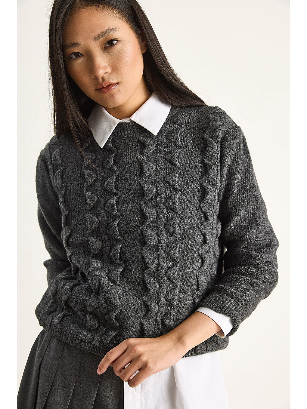 Antrasit Kadın Bisiklet Yaka Fırfırlı Yumoş Triko Kazak-2