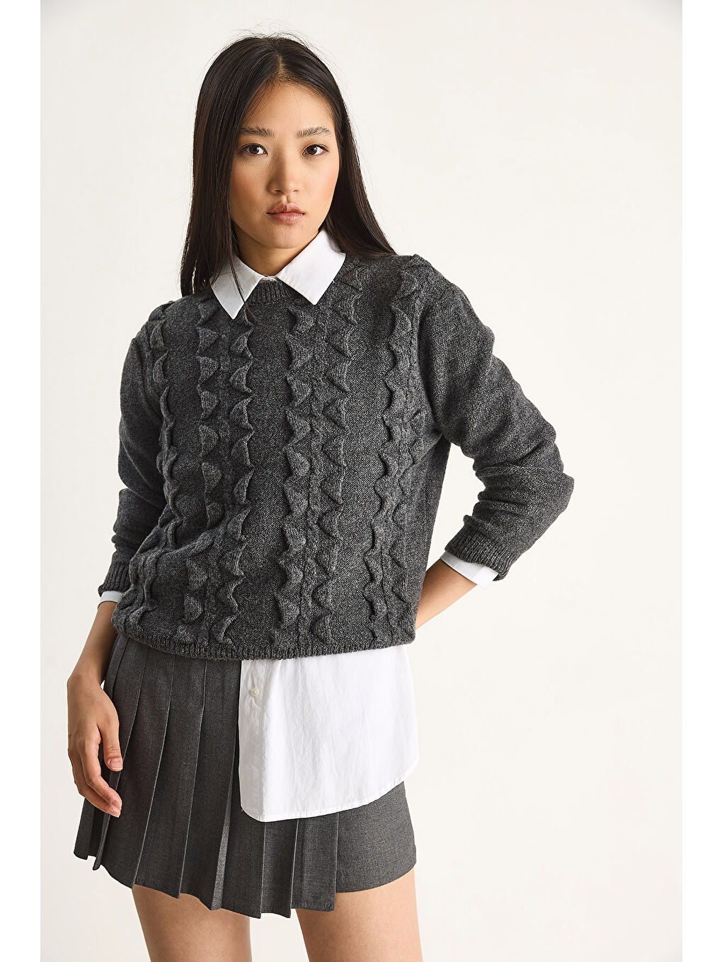 Antrasit Kadın Bisiklet Yaka Fırfırlı Yumoş Triko Kazak-4