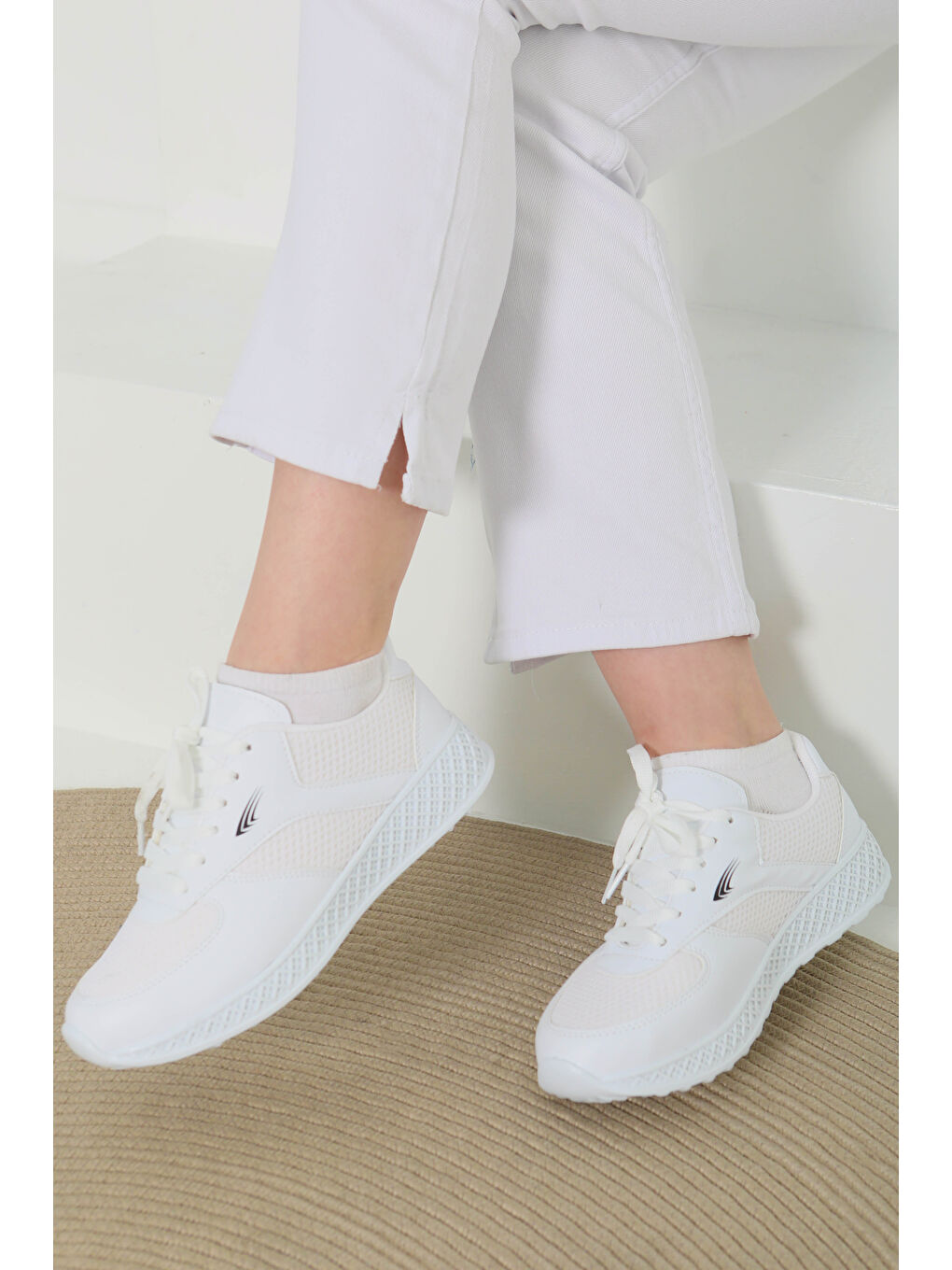 Kadın Beyaz Yüksek Taban Spor Ayakkabı - 27089
