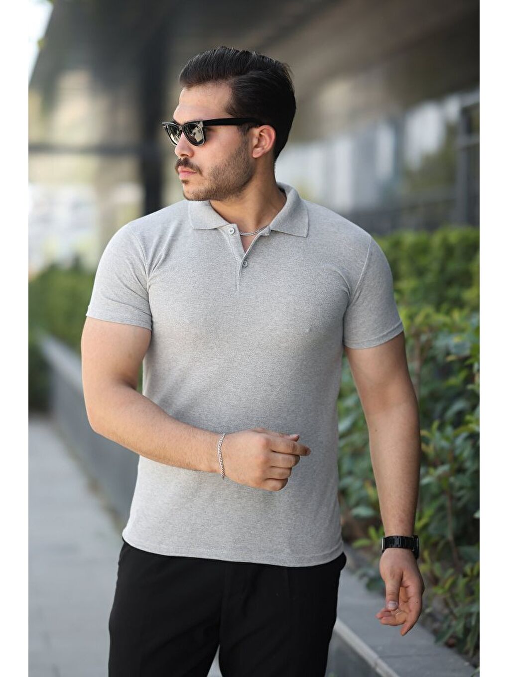 Gri Erkek Kısa Kollu Yakalı Tişört