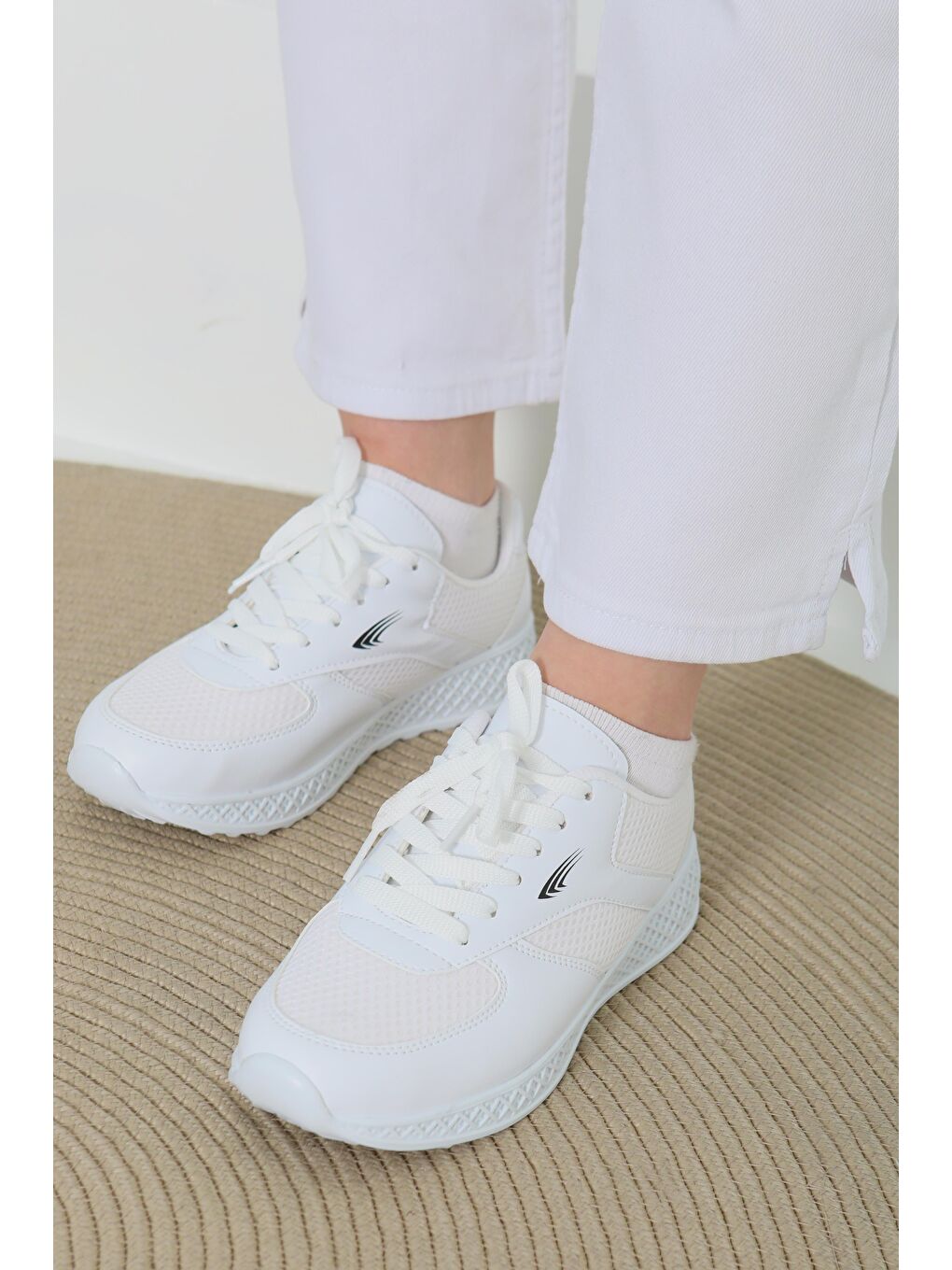 Kadın Beyaz Yüksek Taban Spor Ayakkabı - 27089-4