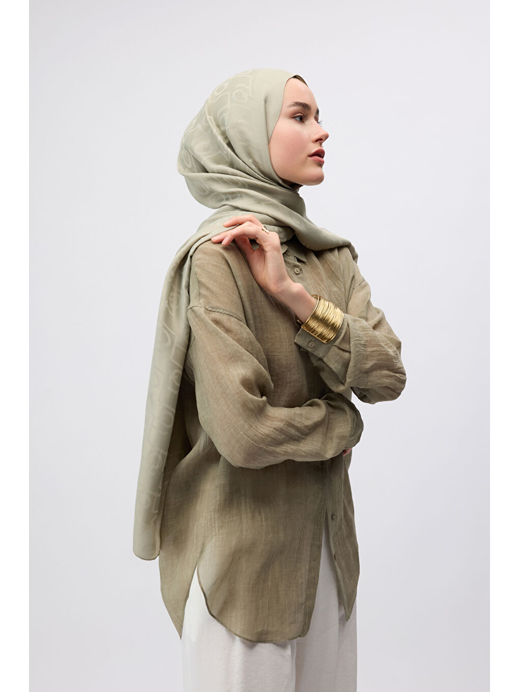 İpek Jakar Monogram Şal Kum Beji-1