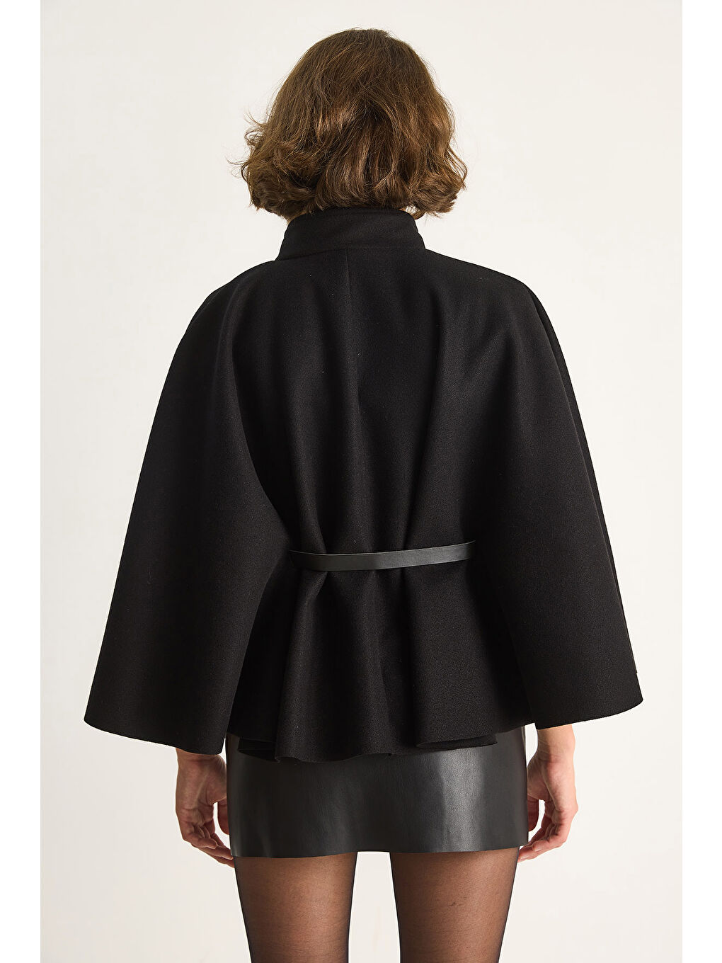 Siyah Kadın Gold Düğme Detaylı Kemerli Panço-6