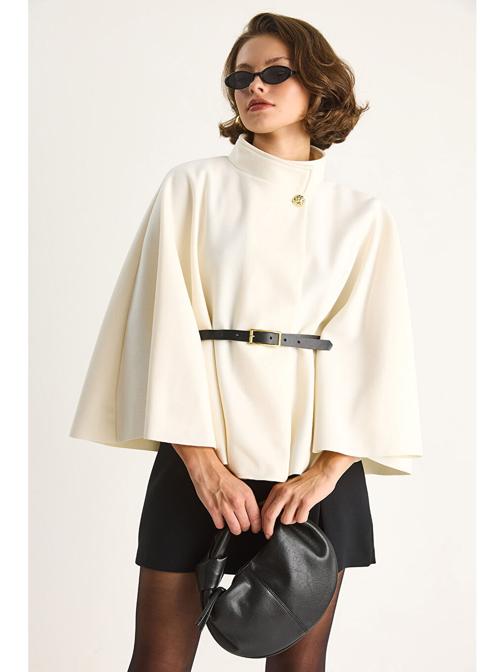 Ekru Kadın Gold Düğme Detaylı Kemerli Panço-1