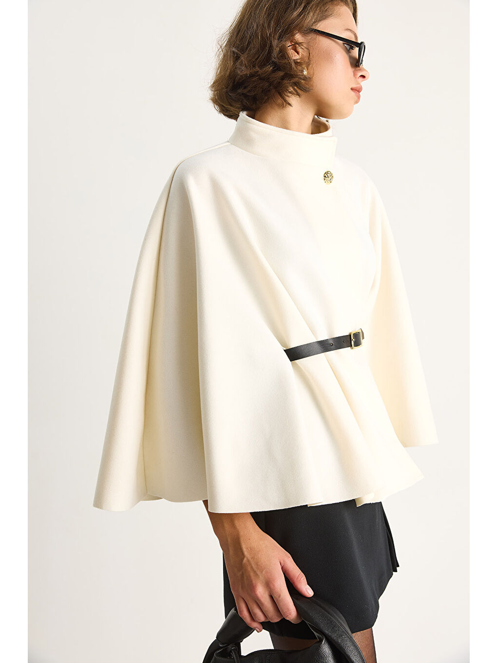 Ekru Kadın Gold Düğme Detaylı Kemerli Panço-4