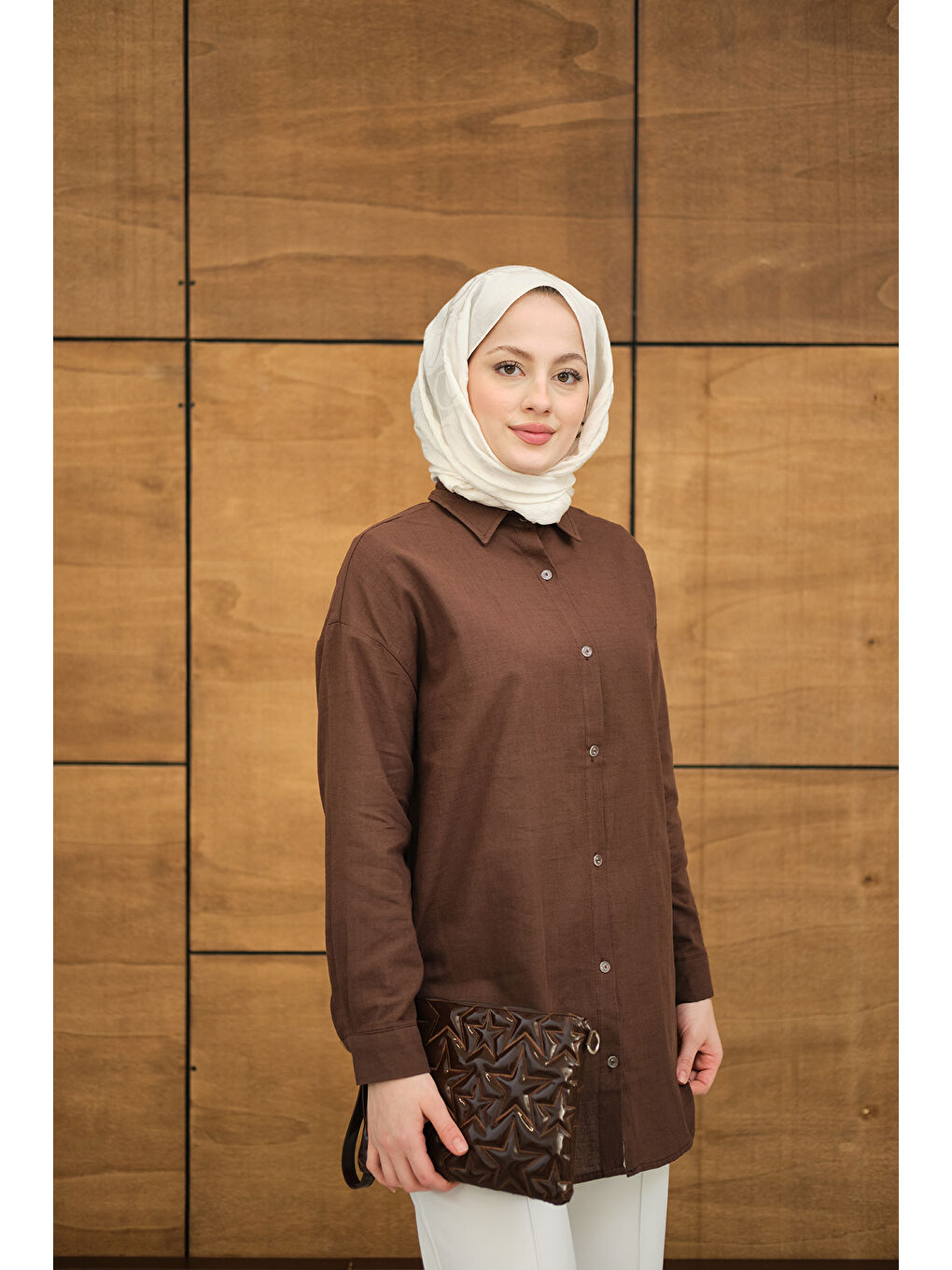 Kadın Şeffaf Düğme Detaylı Basic Gömlek Kahverengi-2