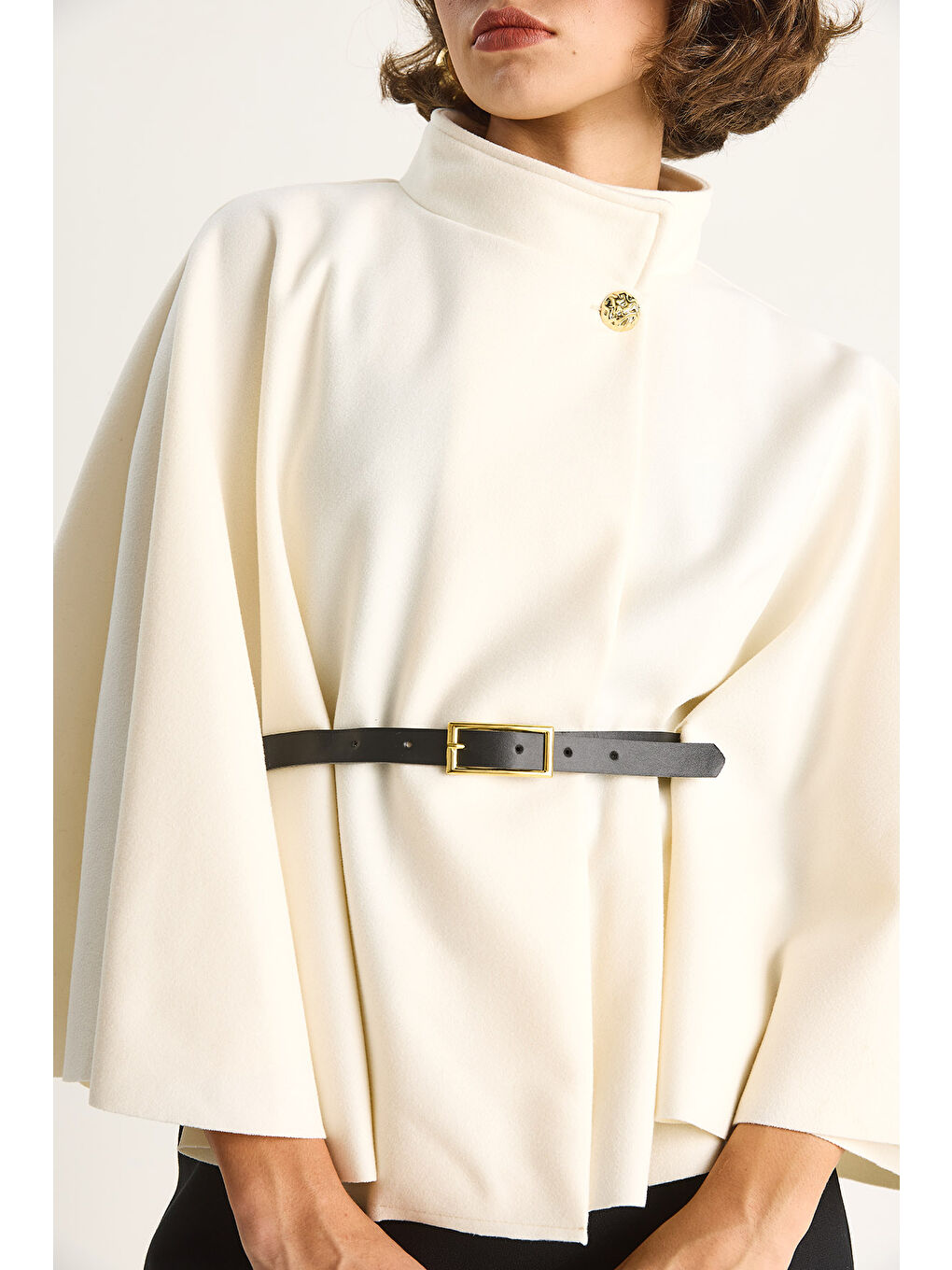 Ekru Kadın Gold Düğme Detaylı Kemerli Panço-5