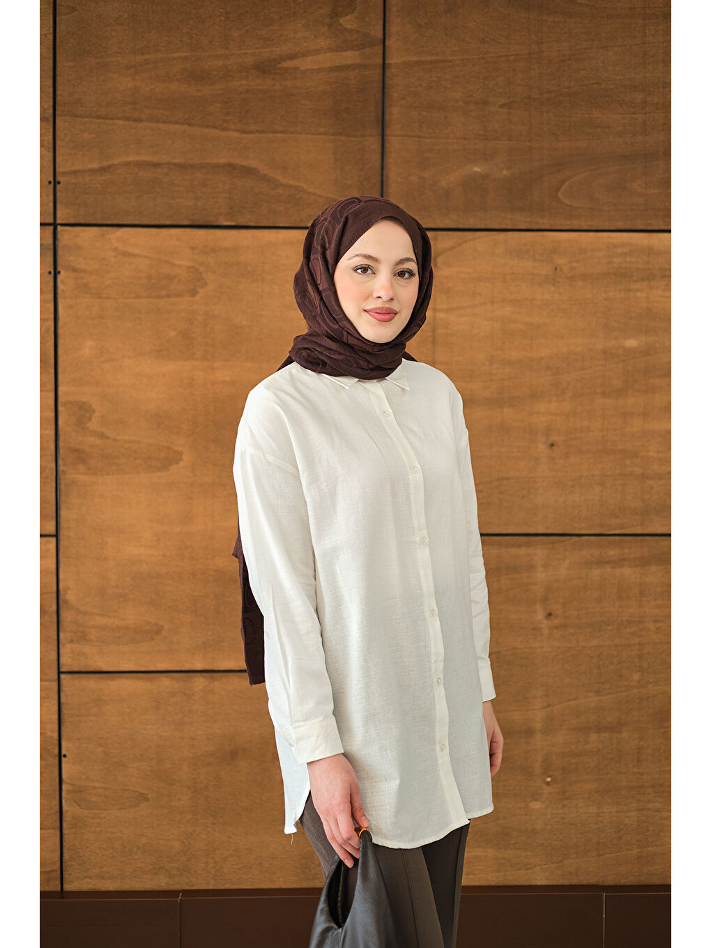 Kadın Şeffaf Düğme Detaylı Basic Gömlek Beyaz-2