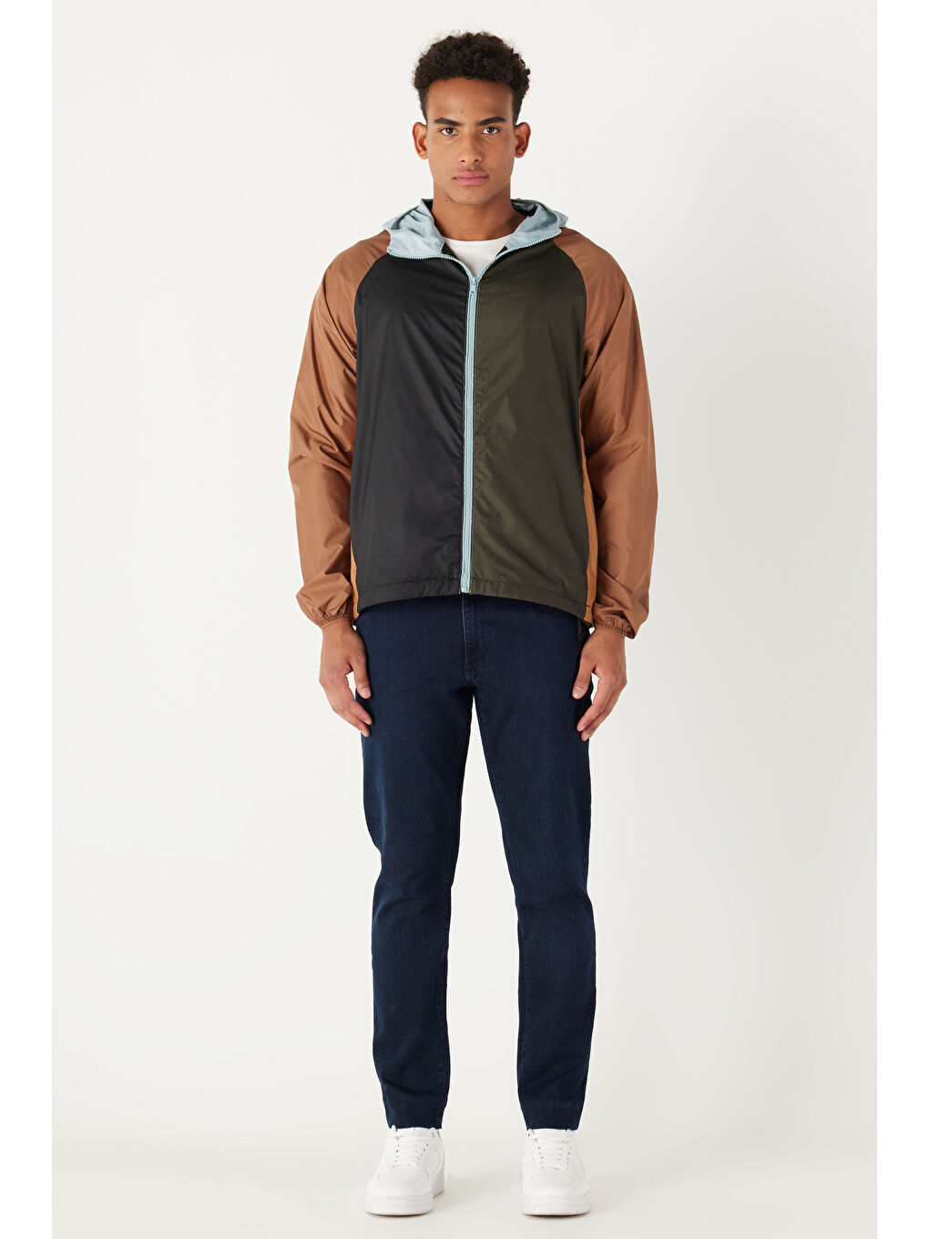 Erkek Haki-Mavi Standart Fit Normal Kesim Kapüşonlu Desenli Mont-1