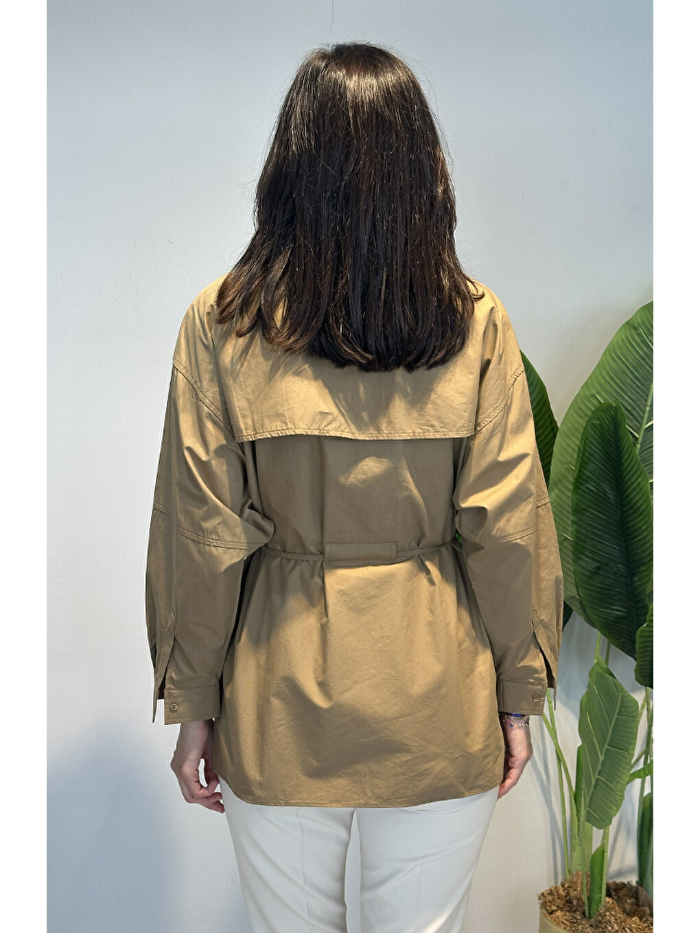 Kahverengi Kadriye Baştürk Cebi Biye Kemerli Oversize Gömlek 223 Camel-3