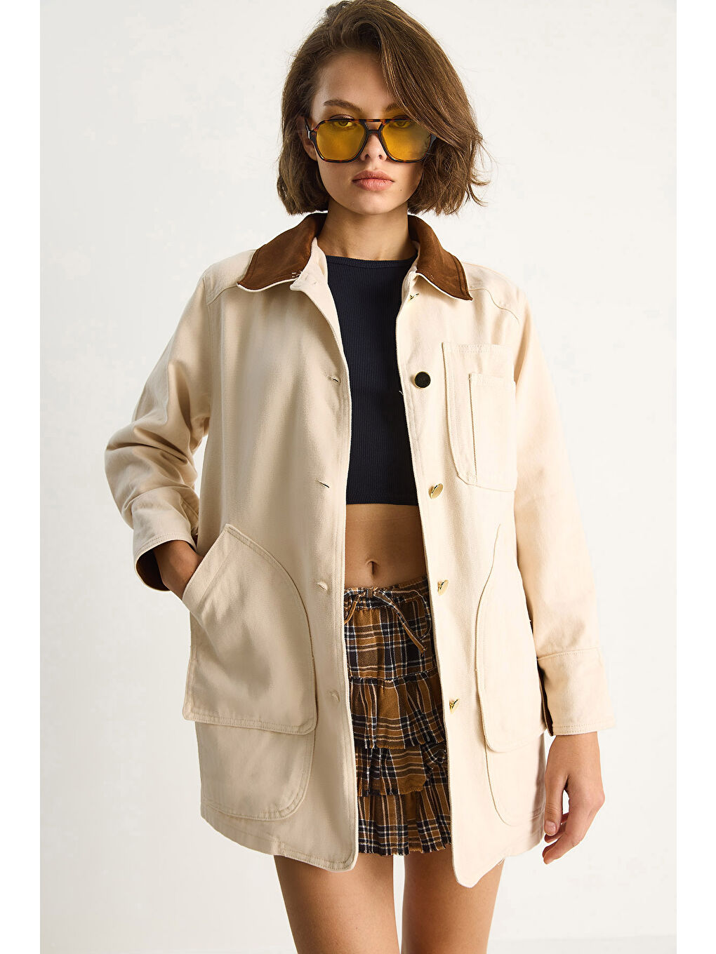 Bej Kadın Süet Kontrast Yaka Cep Detaylı Garnili Gabardin Ceket-6