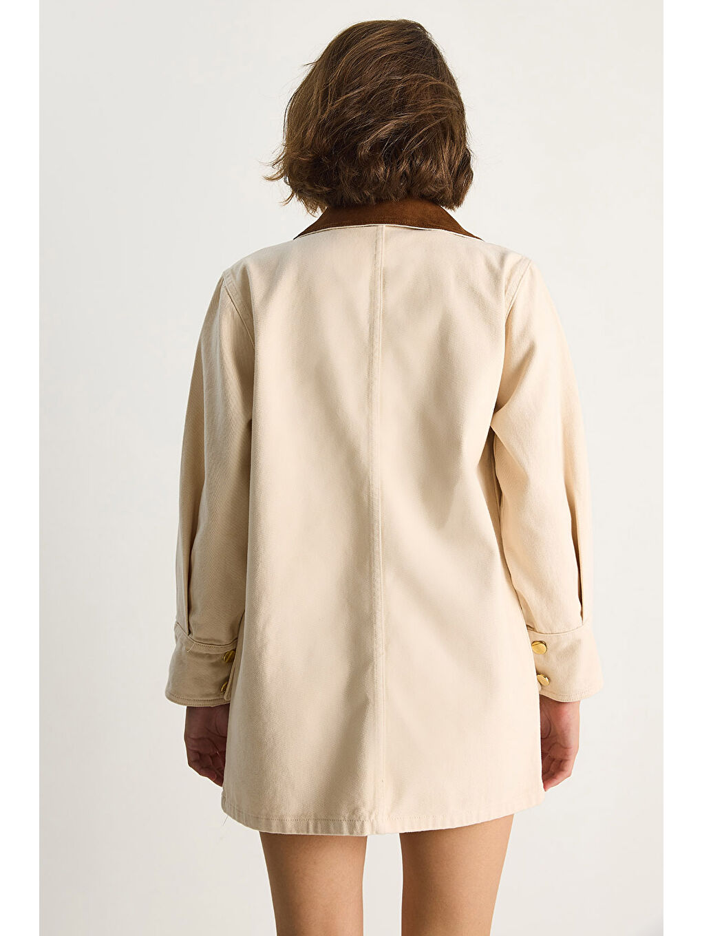 Bej Kadın Süet Kontrast Yaka Cep Detaylı Garnili Gabardin Ceket-7