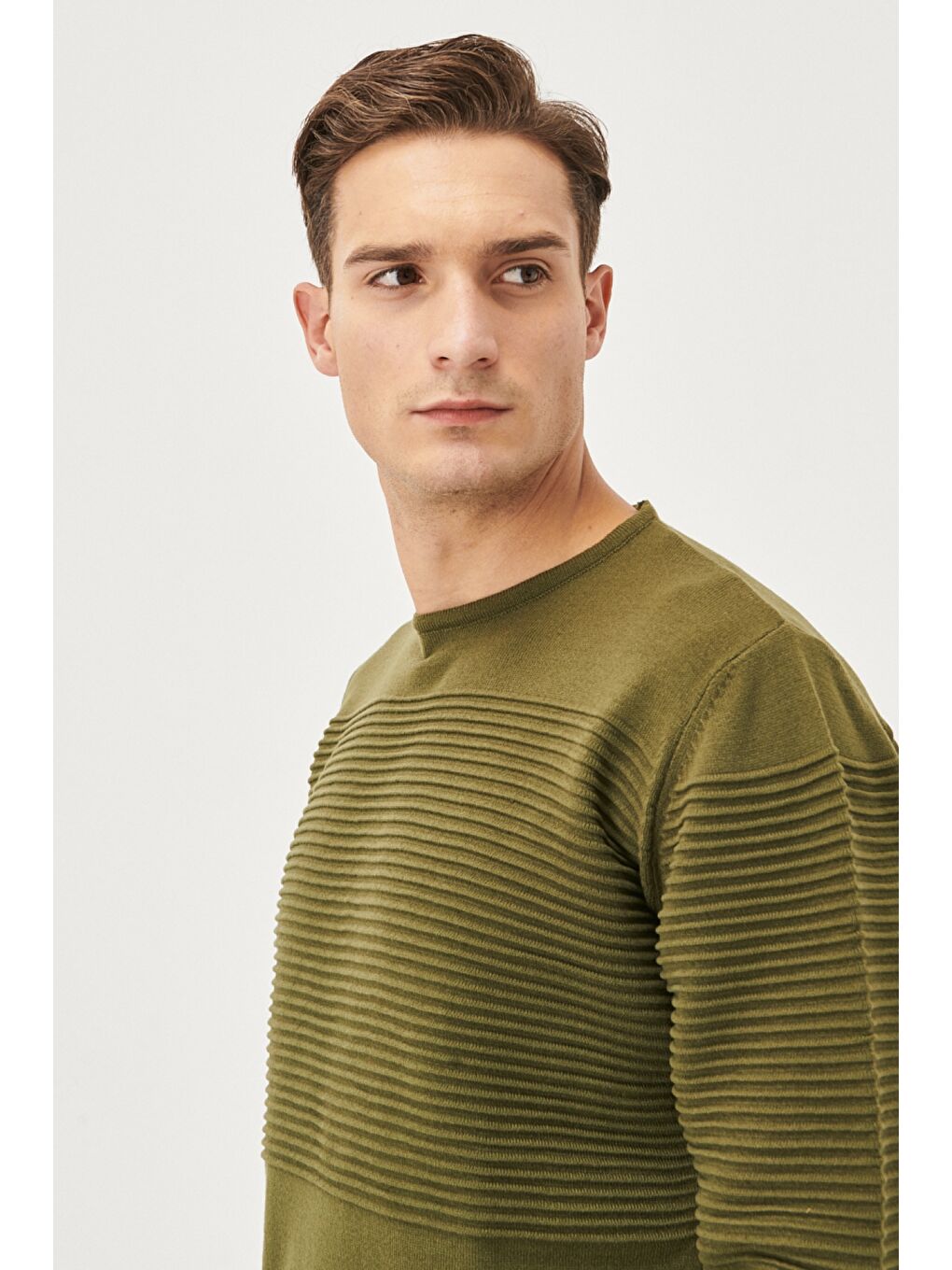 Erkek Açık Haki Anti-Pilling Özellikli Tüylenme Yapmayan Standart Fit Bisiklet Yaka Çizgi Dokulu Triko Kazak-2