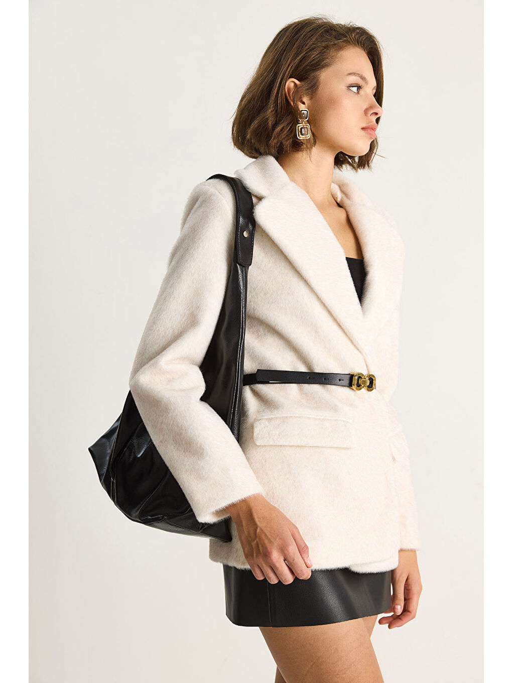 Ekru Kadın Cep Detaylı Astarlı Kemerli Pelüş Dokulu Blazer Ceket-2