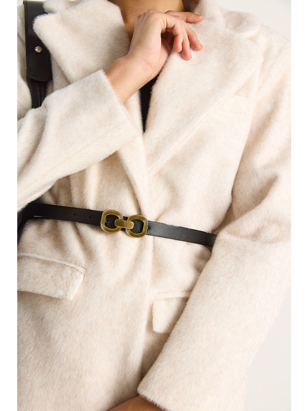 Ekru Kadın Cep Detaylı Astarlı Kemerli Pelüş Dokulu Blazer Ceket-5