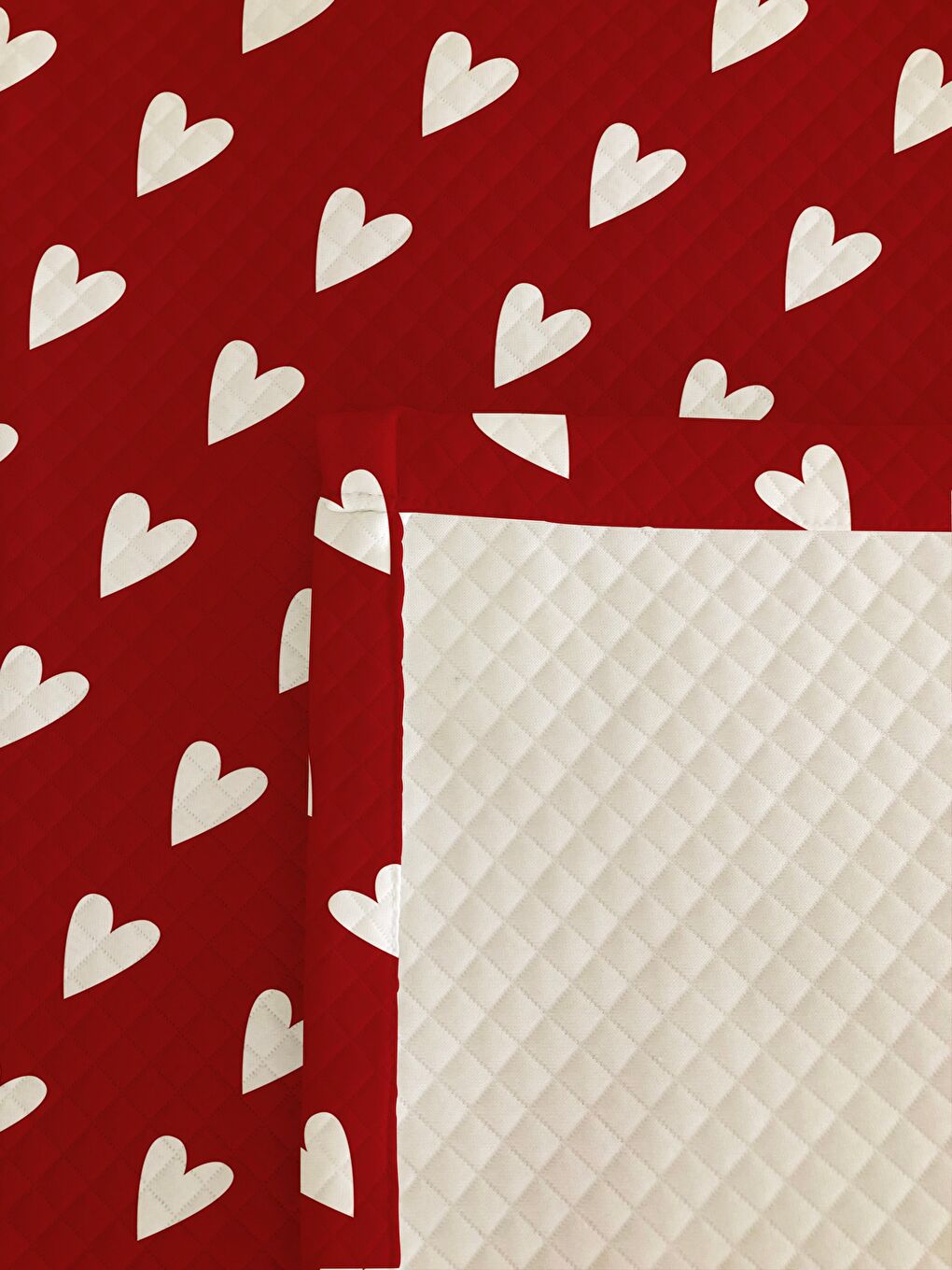 Karışık Kalp Desenli Baskılı Çift Kişilik Baskılı Pike  200x220 Cm-1