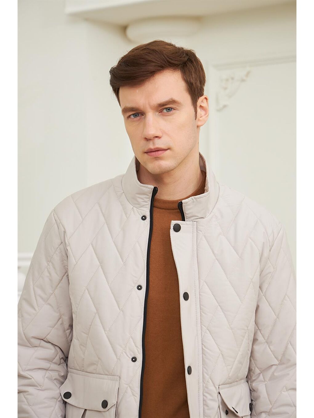 Bej Erkek Desenli Cepli Kapitone Mont Taş-3