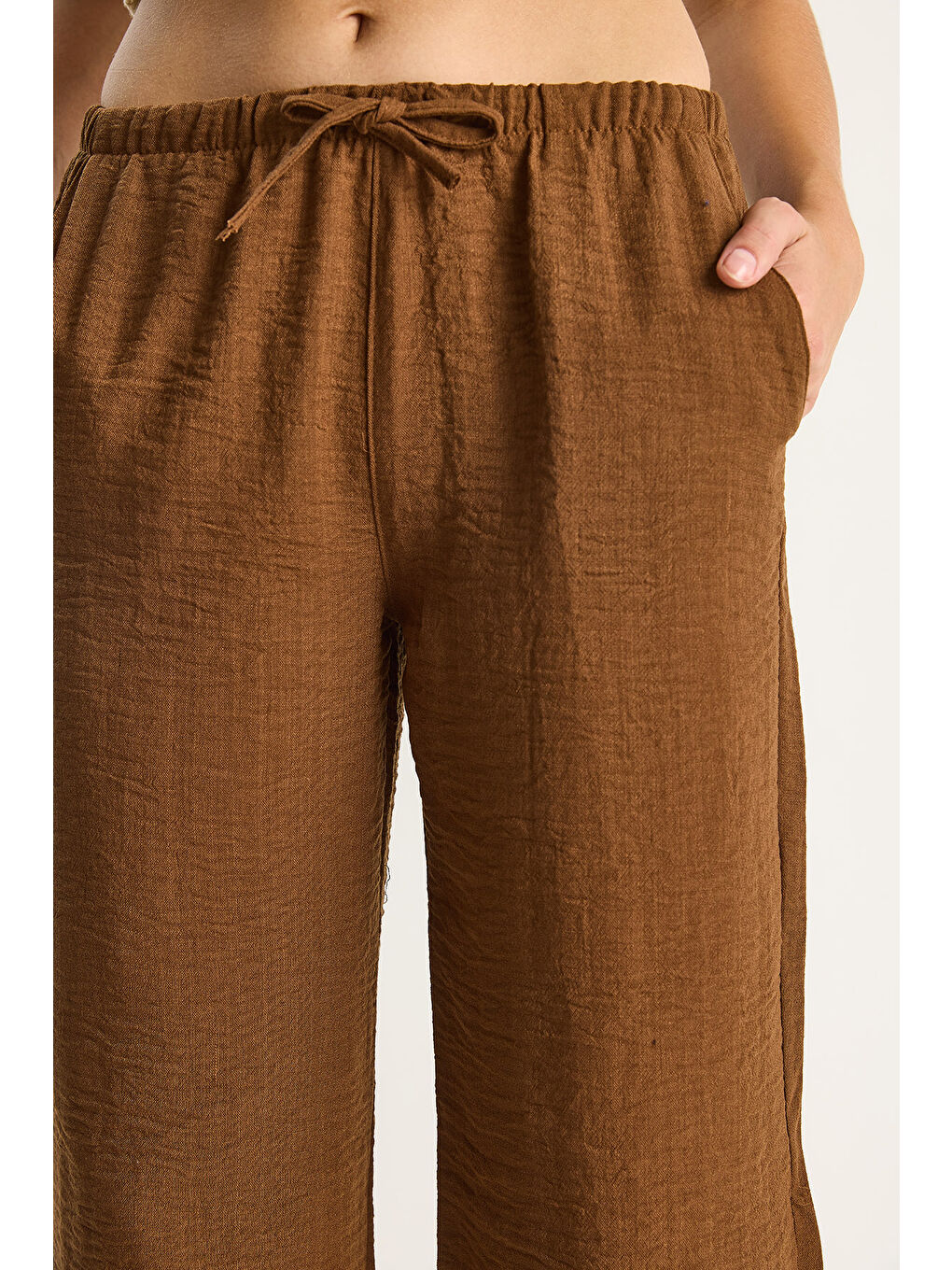 Kahverengi Kadın Beli Bağlamalı Cep Detaylı Keten Palazzo Pantolon R-5