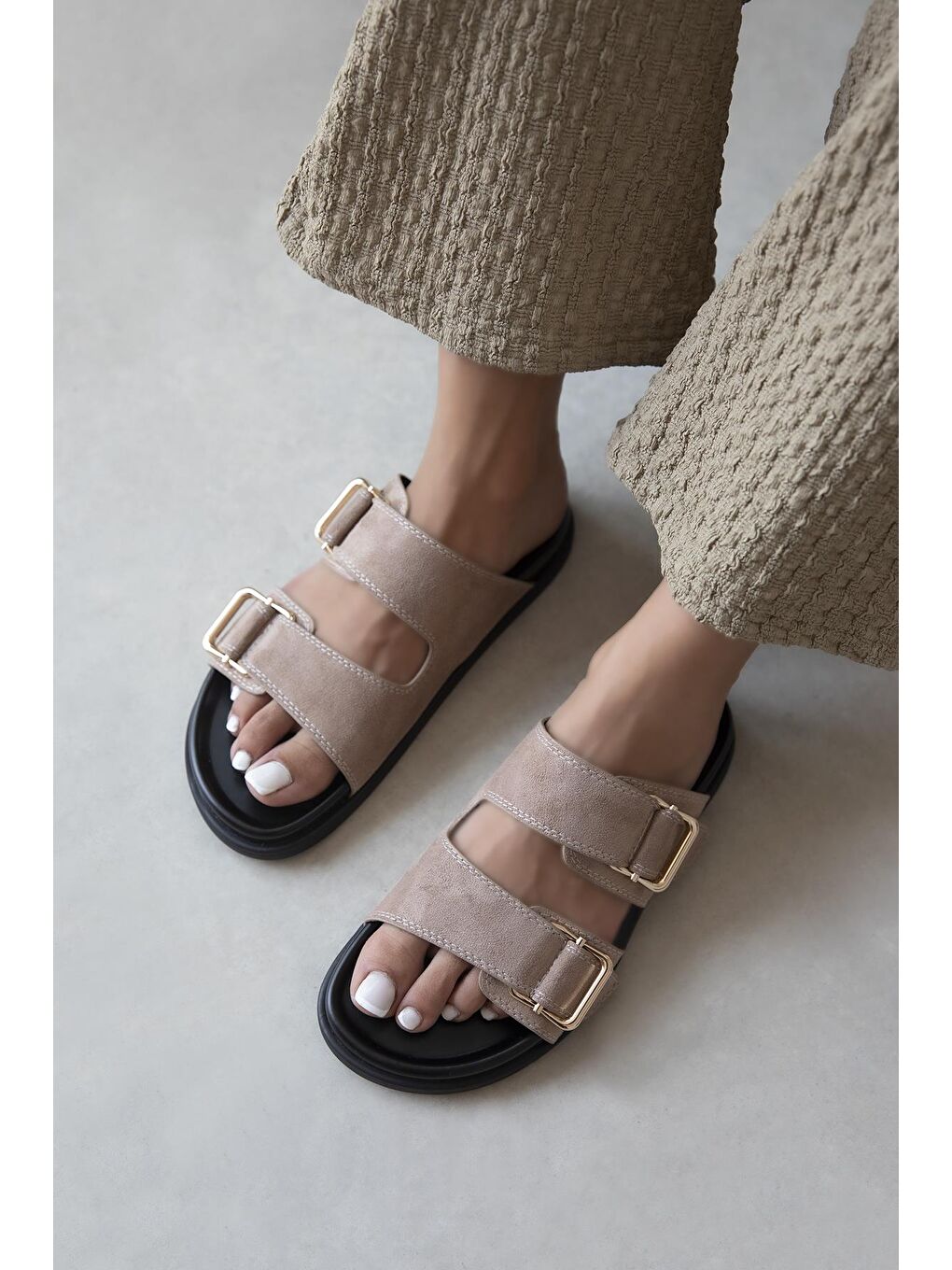 Bej Axel Kadın Toka Detay Günlük Konfor Süet Terlik Vizon-1