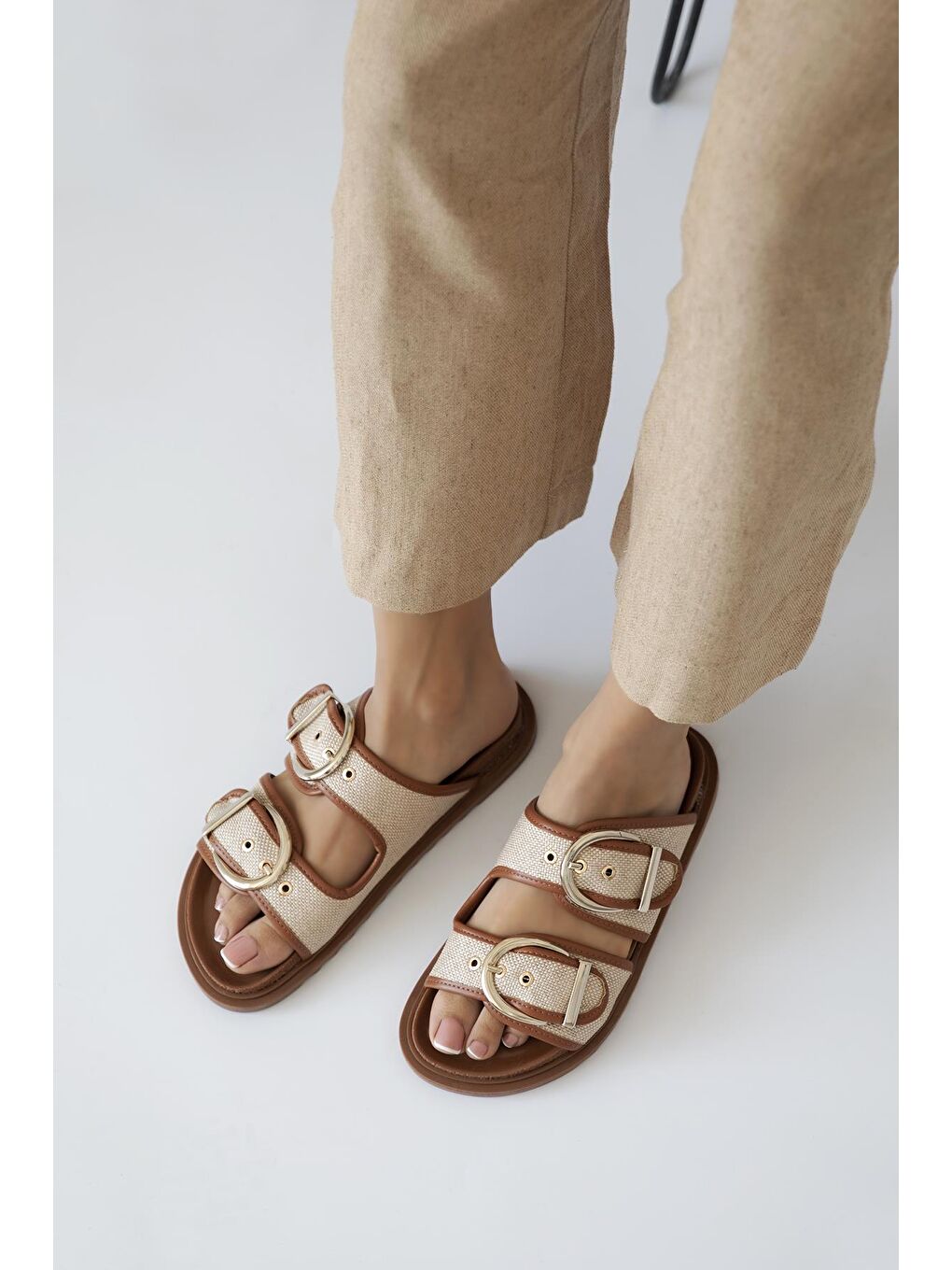 Kahverengi Muna Kadın Hasır Detay  Günlük Deri Terlik Taba-Bej