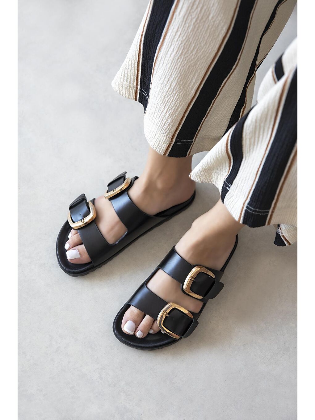 Bonita Kadın Toka Detay Günlük Konfor Terlik Siyah-1