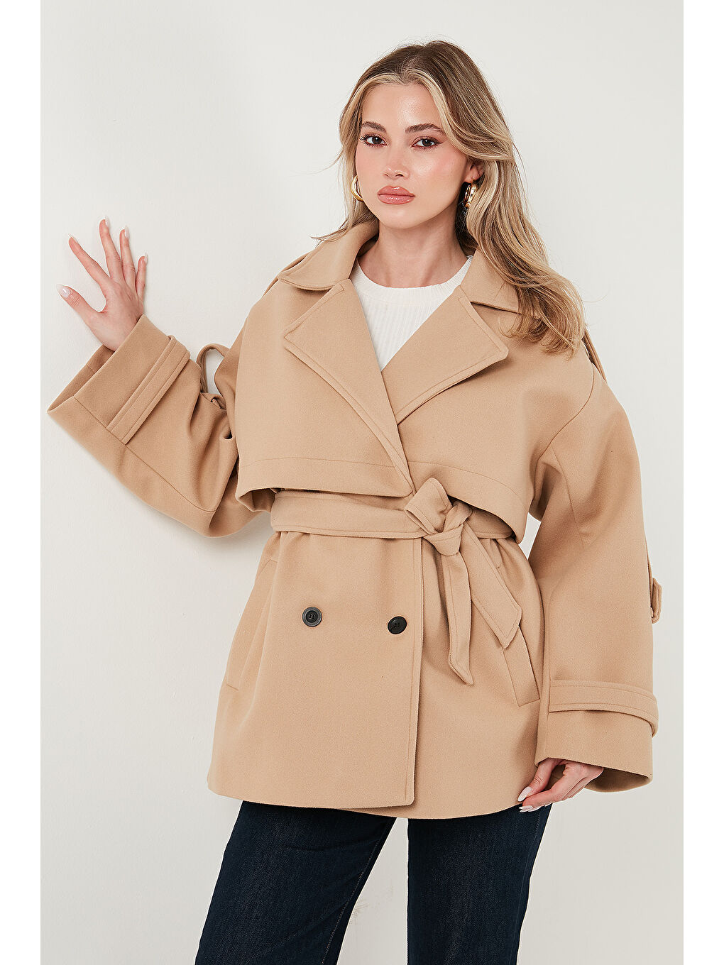 Kahverengi Oversize Fit Kruvaze Yaka Kuşaklı Kaşe Kaban 6839669