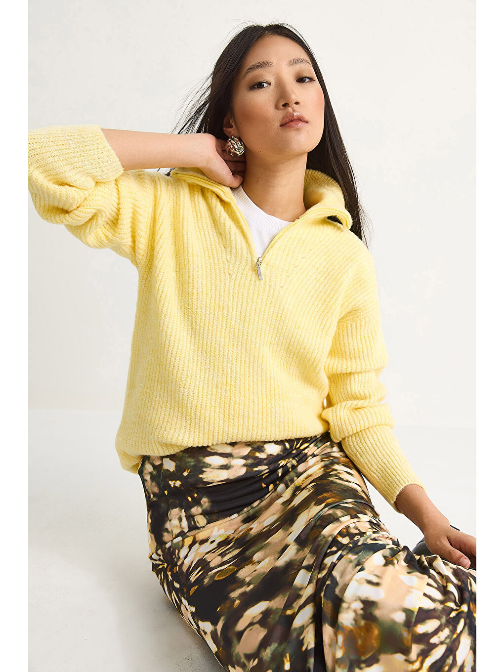 Sarı Kadın Fermuarlı Balıkçı Yaka Oversize Triko Kazak-1
