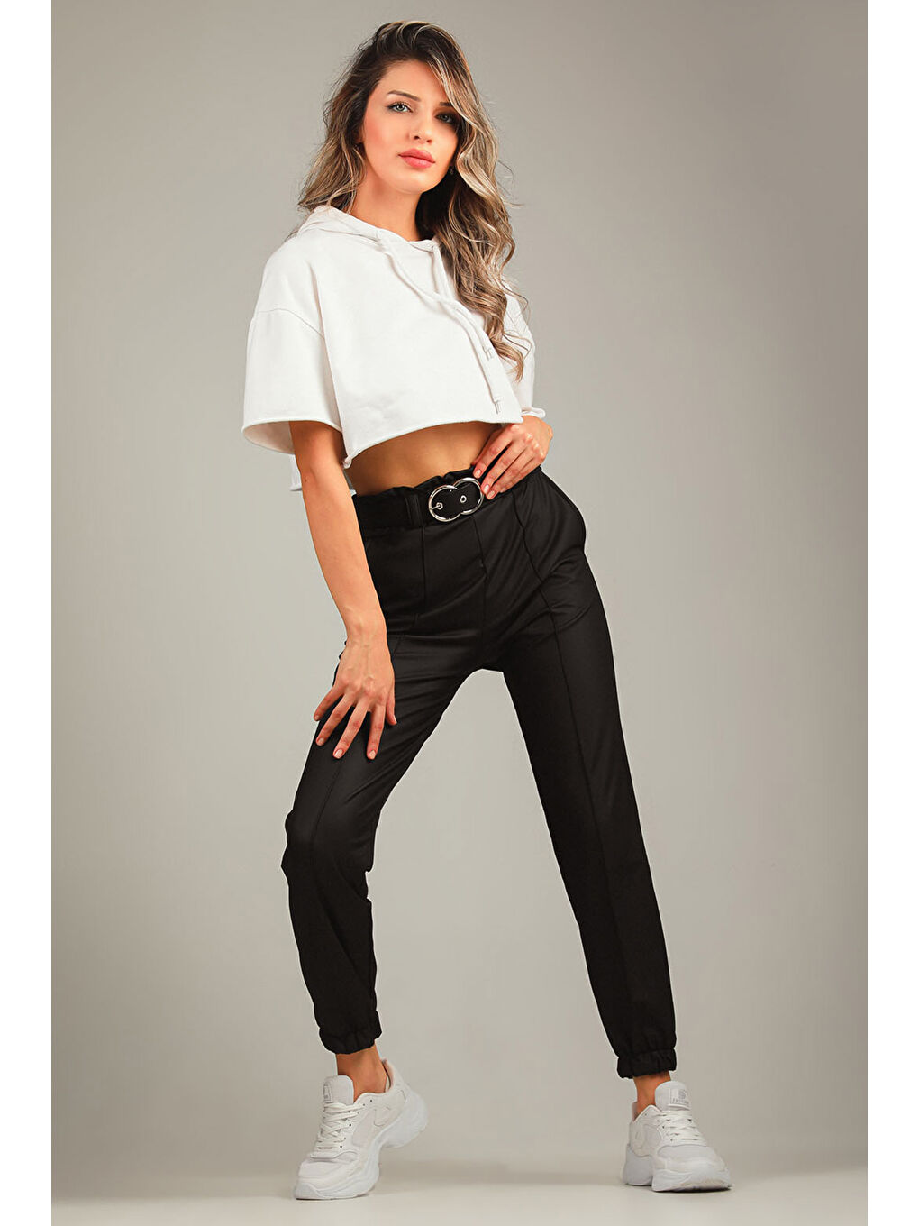 Siyah Kadın Bel Ve Paça Lastikli Kemer Detaylı Şardonlu Çimalı Deri Pantolon-5