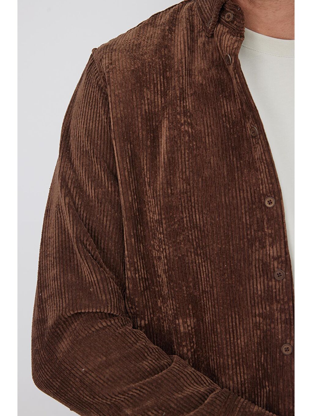 Kahverengi Erkek Regular Fit Rahat Kesim Fitilli Kadife Görünüm Düğmeli Yaka Koyu Kahve Ceket Gömlek-3