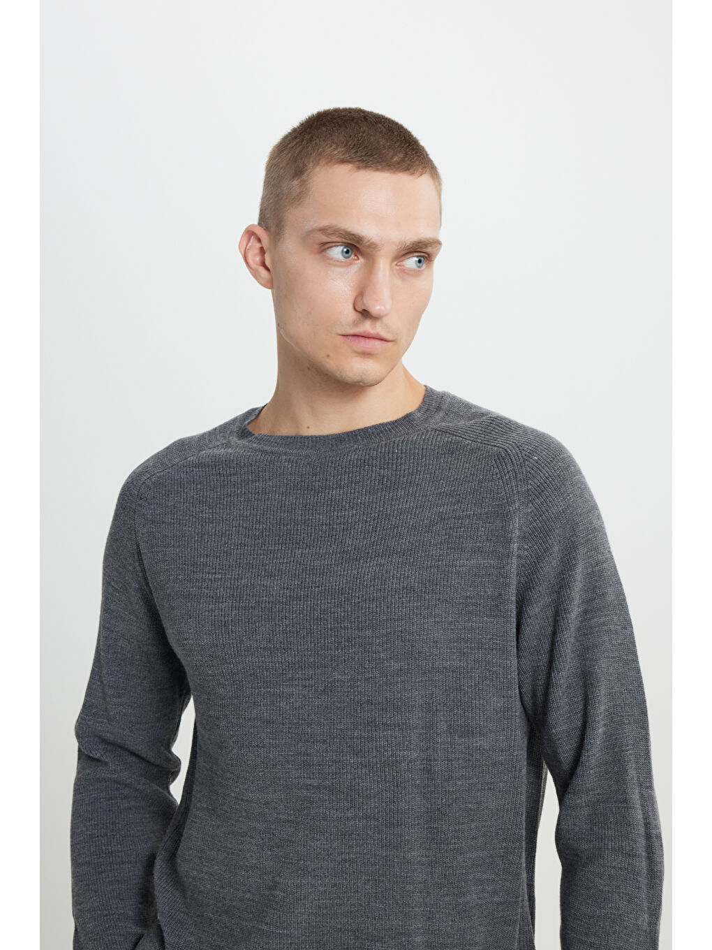 Erkek Antrasit-Melanj Standart Fit Normal Kesim Bisiklet Yaka Desenli Triko Kazak-3