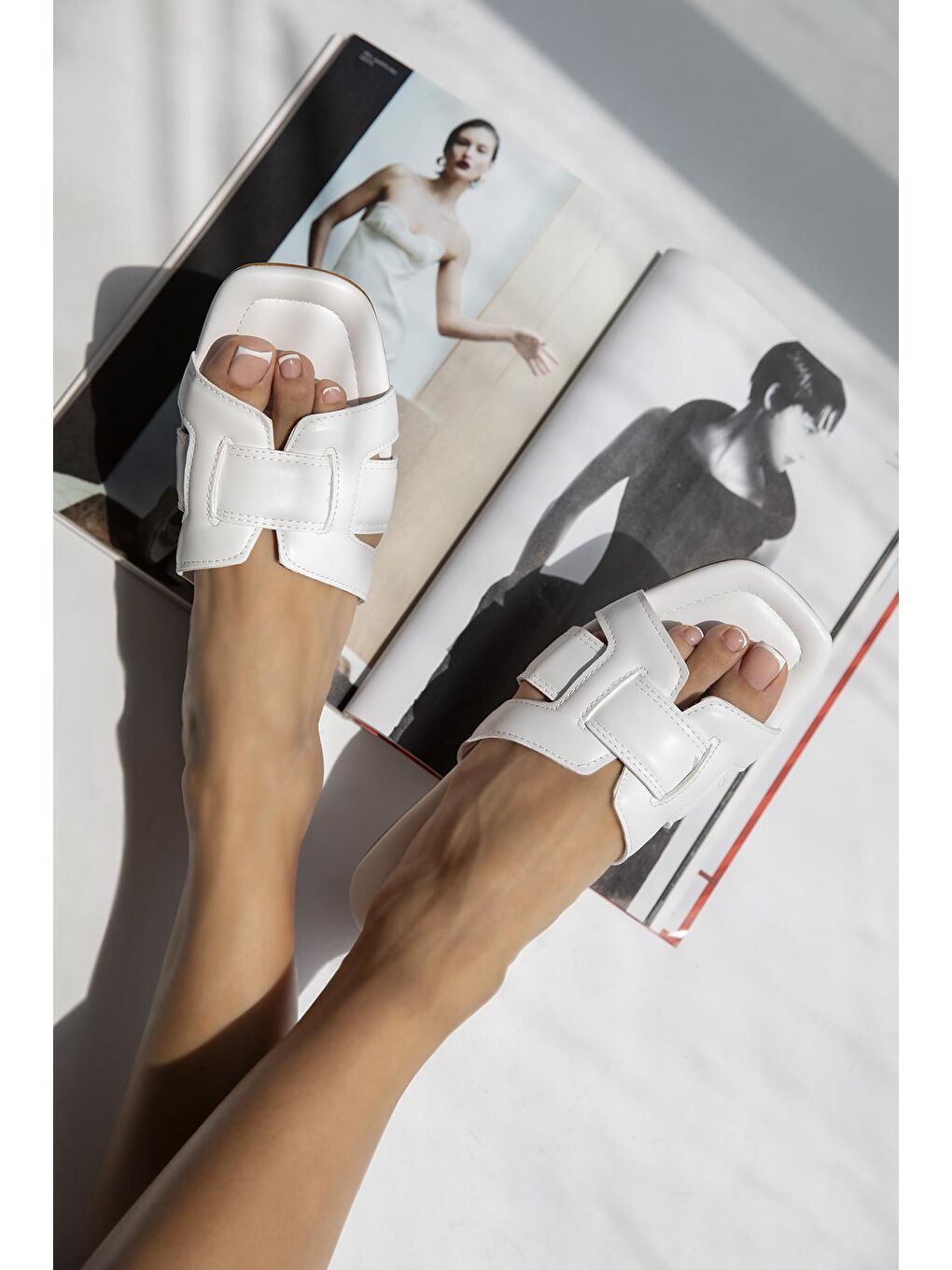 Huxx  Kadın Tek Bant  Günlük Deri Terlik Beyaz-1