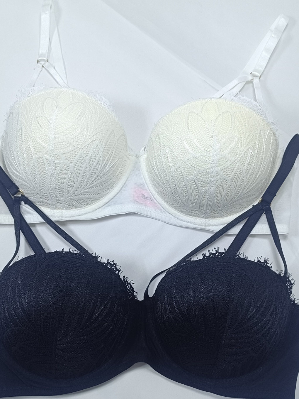 Kadın 2'Li Paket Destekli Balenli Dantel Detaylı  Siyah Ve Ekru Renk Çeyizlik Straplez Sütyen Bb2409-2
