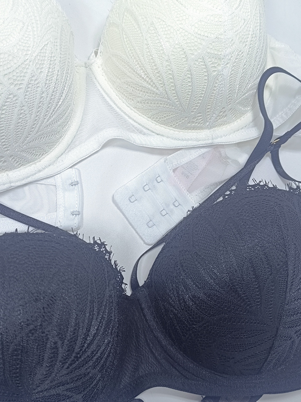 Kadın 2'Li Paket Destekli Balenli Dantel Detaylı  Siyah Ve Ekru Renk Çeyizlik Straplez Sütyen Bb2409-3