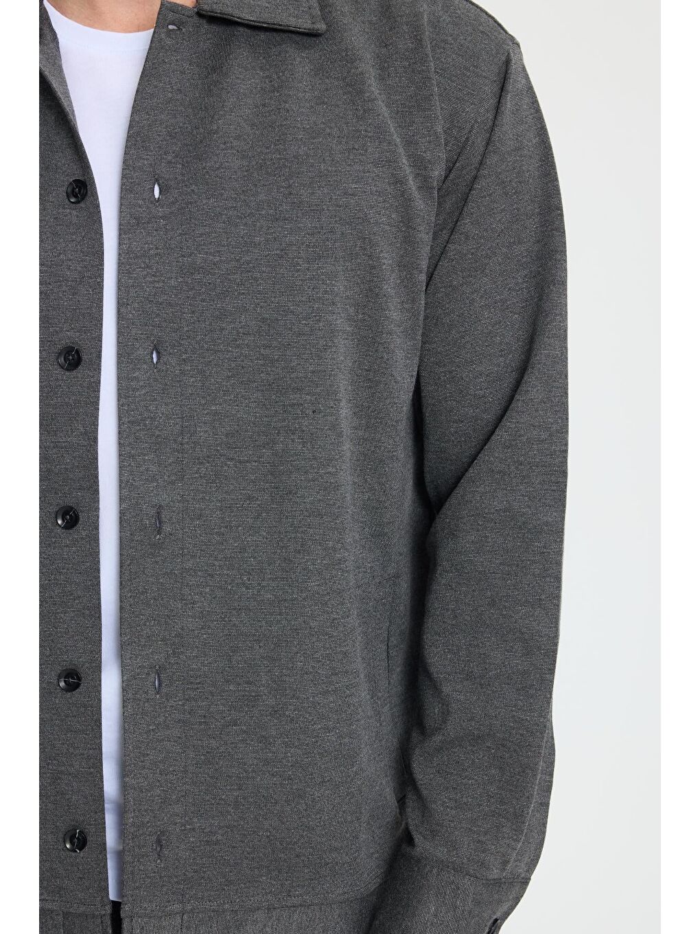 Erkek Relax Fit Rahat Kesim Düğmeli Yandan Cepli Örme Koyu Gri Ceket Gömlek-2