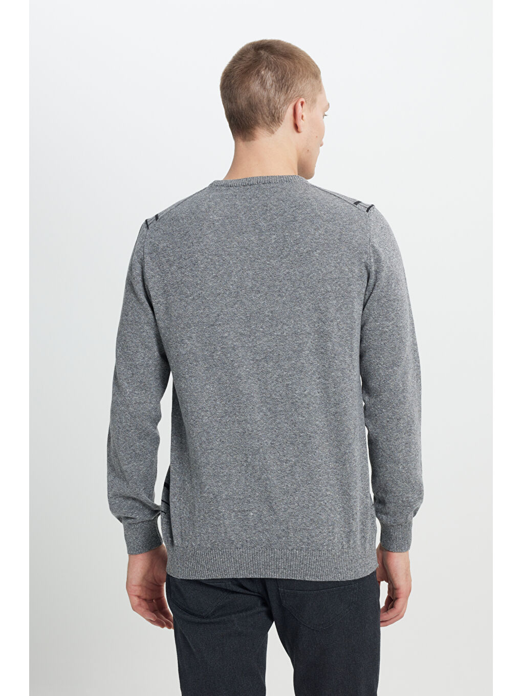 Erkek Gri-Ekru Recycle Standart Fit Normal Kesim Bisiklet Yaka Pamuklu Desenli Triko Kazak-4