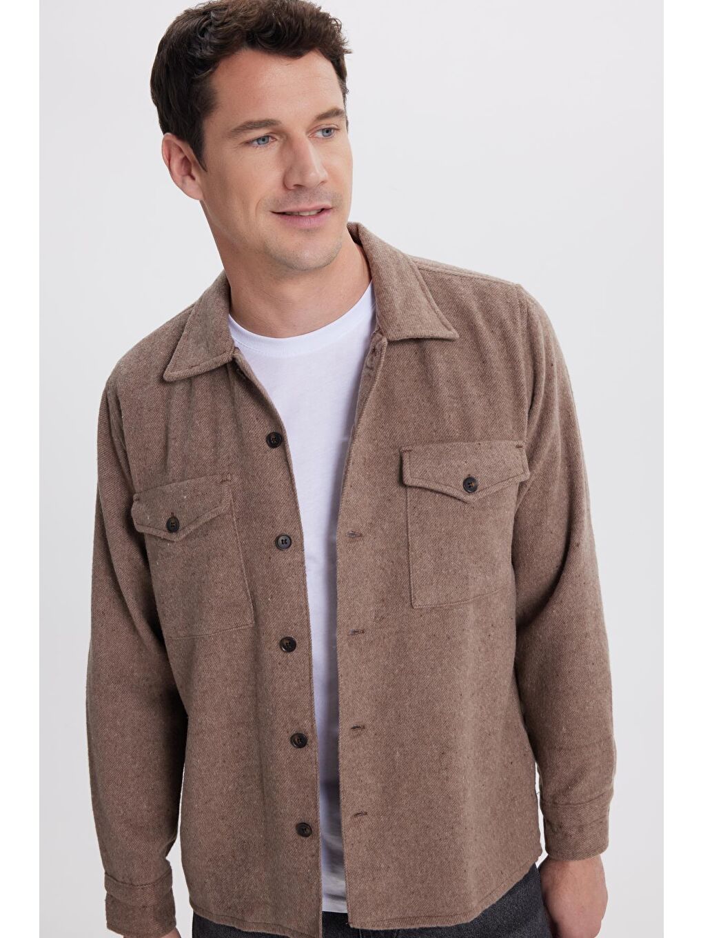 Kahverengi Erkek Regular Fit Rahat Kesim Kapaklı Çift Cep Kışlık Oduncu Açık Kahve Gömlek