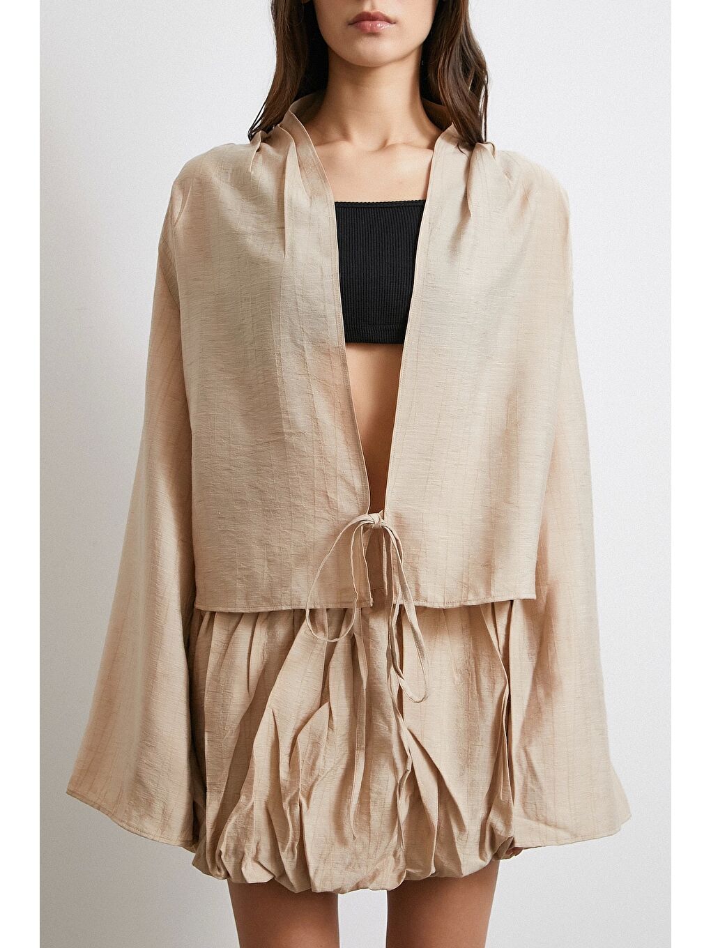 Geniş Kol Önden Bağlamalı Bluz Bej-4