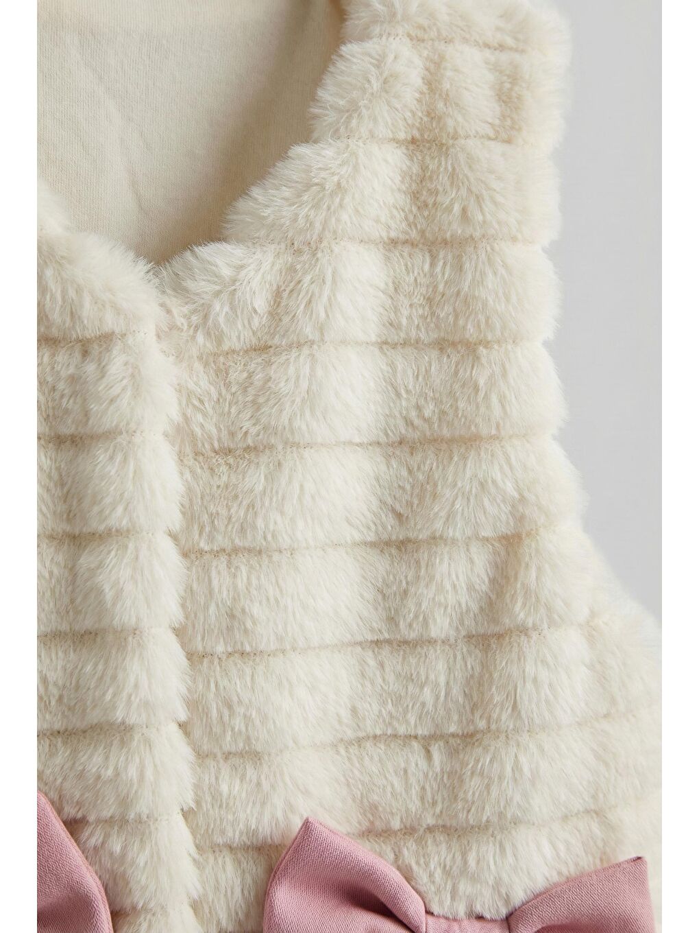 Beyaz Kız Çocuk Pamuklu Ekru Yelekli T-Shirt Ve Pembe Pileli Etek Takım-2