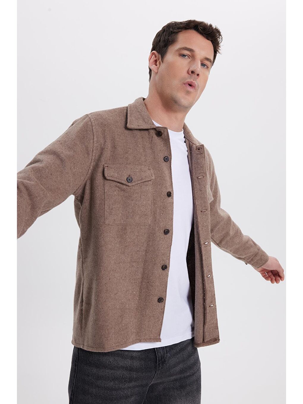 Kahverengi Erkek Regular Fit Rahat Kesim Kapaklı Çift Cep Kışlık Oduncu Açık Kahve Gömlek-1