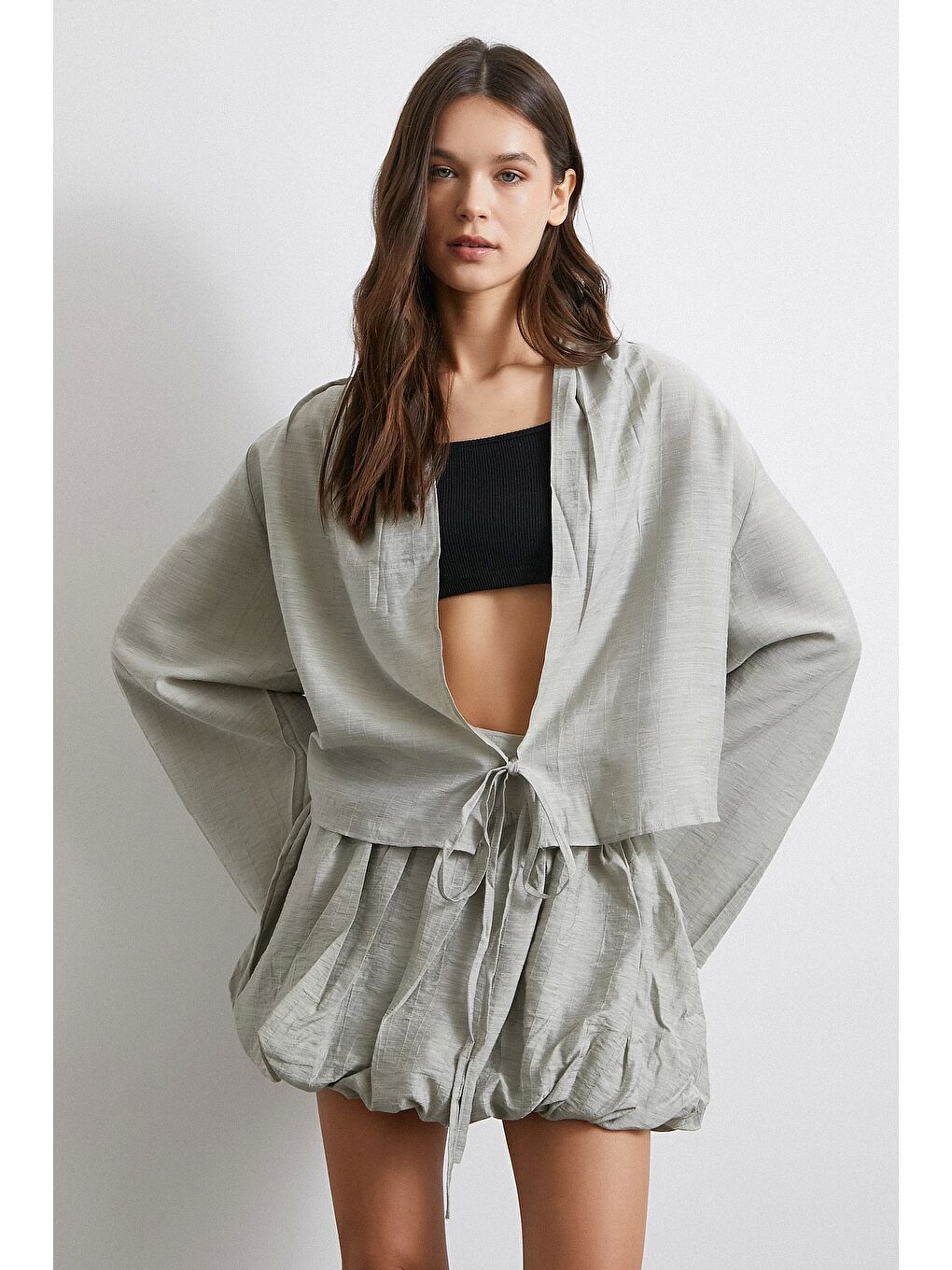 Bej Geniş Kol Önden Bağlamalı Bluz Taş-2