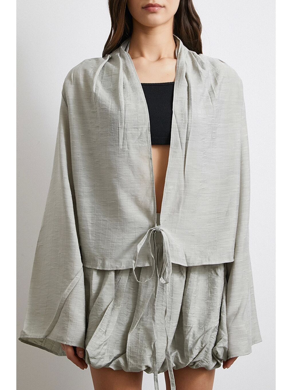 Bej Geniş Kol Önden Bağlamalı Bluz Taş-4