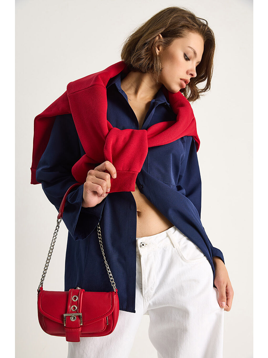 Lacivert Kadın Geniş Kollu Tek Cep Detaylı Oversize Basic Poplin Gömlek-2