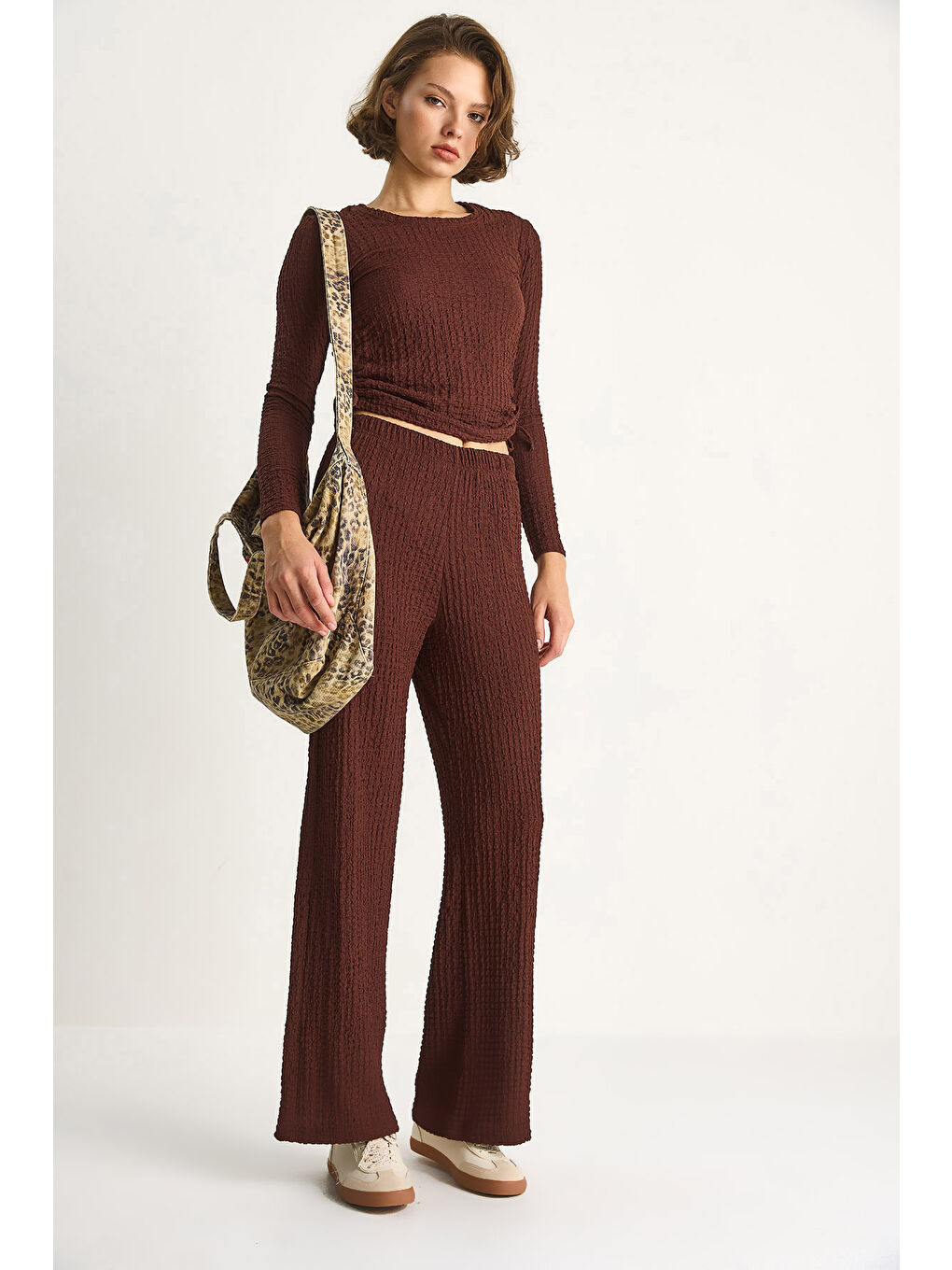 Kahverengi Kadın Yanları Bağlamalı Crop Beli Lastikli Yüksek Bel Pantolonlu Bürümcük Alt-Üst Takım