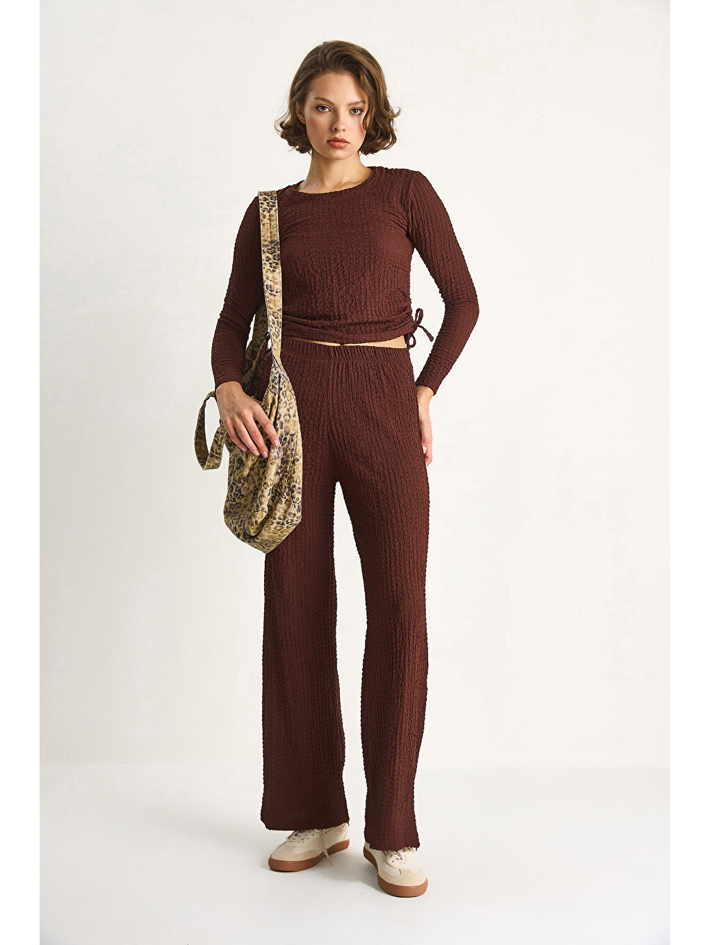 Kahverengi Kadın Yanları Bağlamalı Crop Beli Lastikli Yüksek Bel Pantolonlu Bürümcük Alt-Üst Takım-1